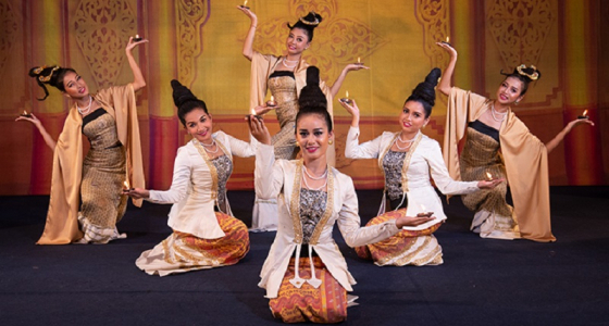 Karaweik Palace Royal Culture Show