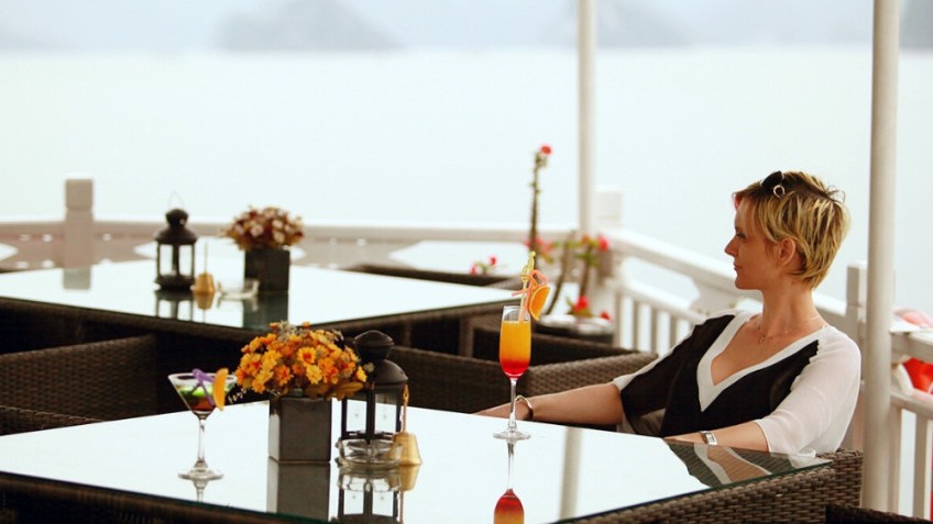 Phoenix Cruise: Unwind with Delicious Cocktail