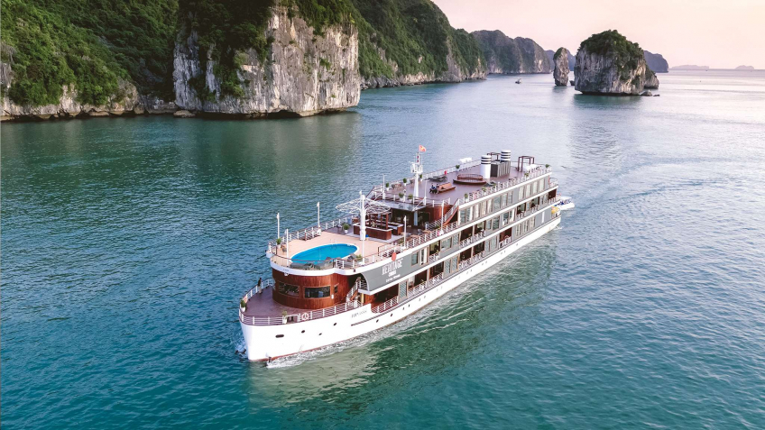 Heritage Cruise Binh Chuan: Heritage Binh Chuan Cruise Halong Bay