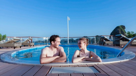 Heritage Cruise Binh Chuan: Enjoy the relaxing moment