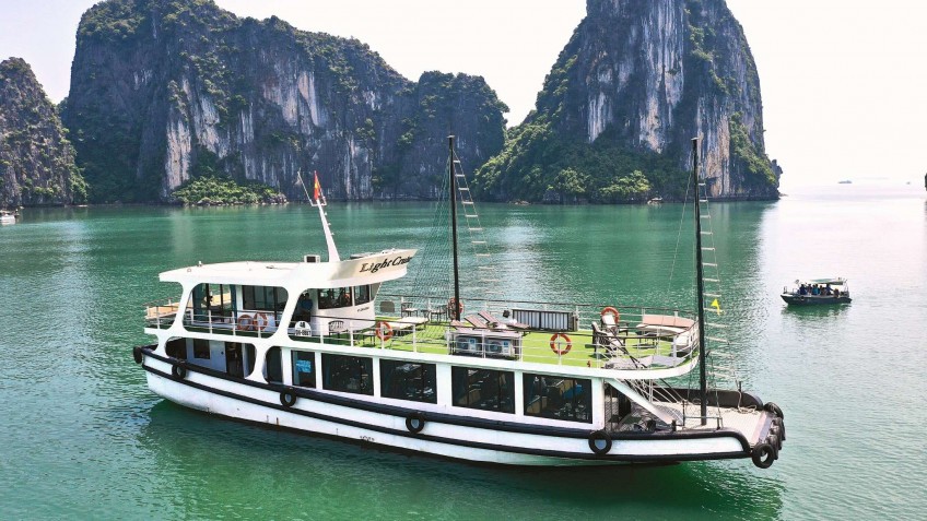 Light Day Cruise: Modern Day Cruise Design In Halong Bay