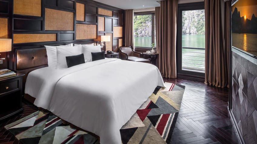 Ambassador Cruise: Ambassador Deluxe