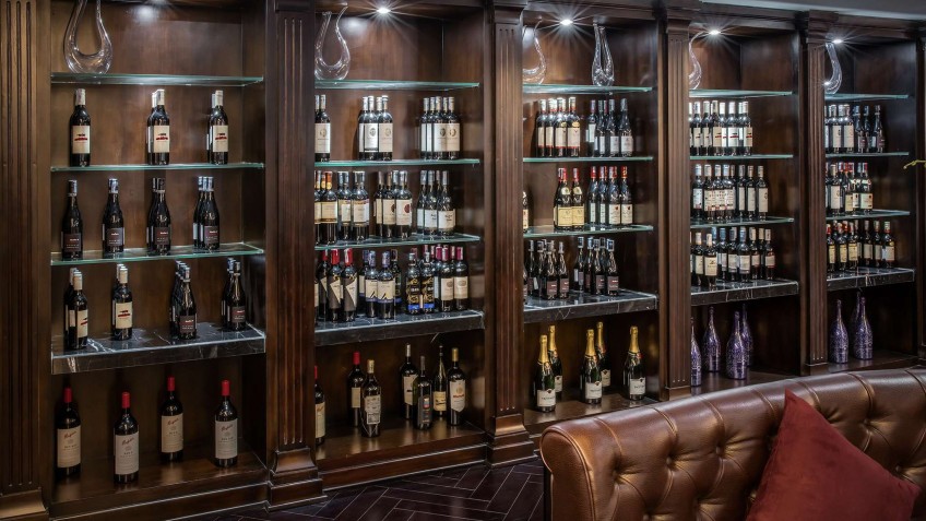 Ambassador Cruise: Impressive wine cabinet