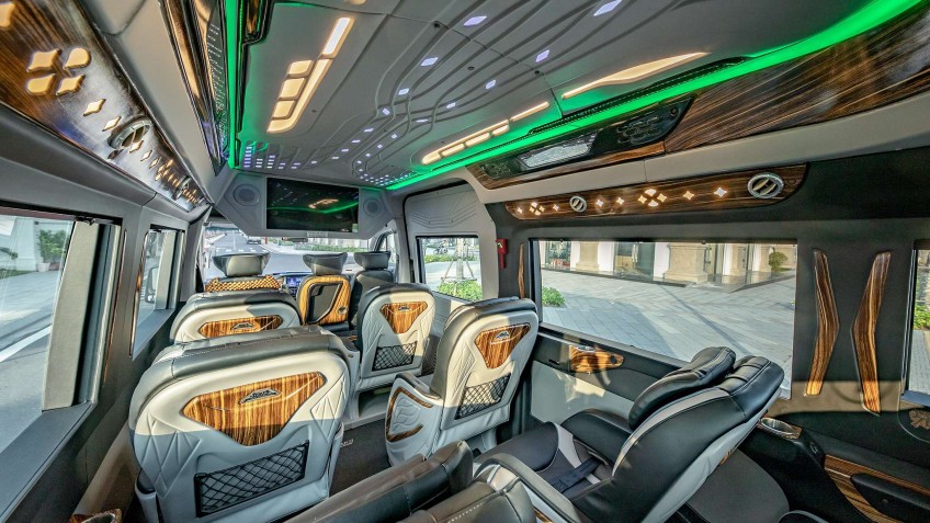 Ambassador Cruise: Luxury transfer from Hanoi to Halong and vice versa