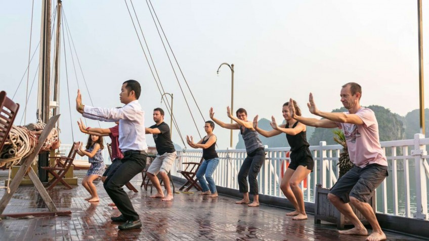 Garden Bay Legend Cruise: Morning Tai Chi Class