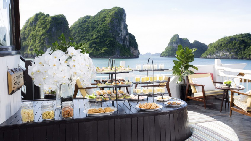 Hera Grand Luxury Cruise: Hera Afternoon Tea At Lotus Lounge