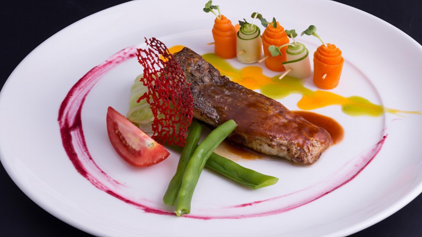 Amazing Sails Explorer Private Cruise: An attractive main dish