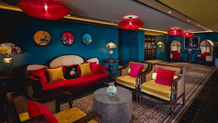 Indochine Premium Cruise: Cozy reception area