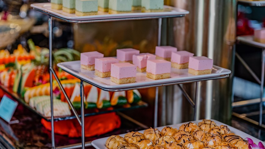 Amethyst Day Cruise: Appetizing dessert dishes