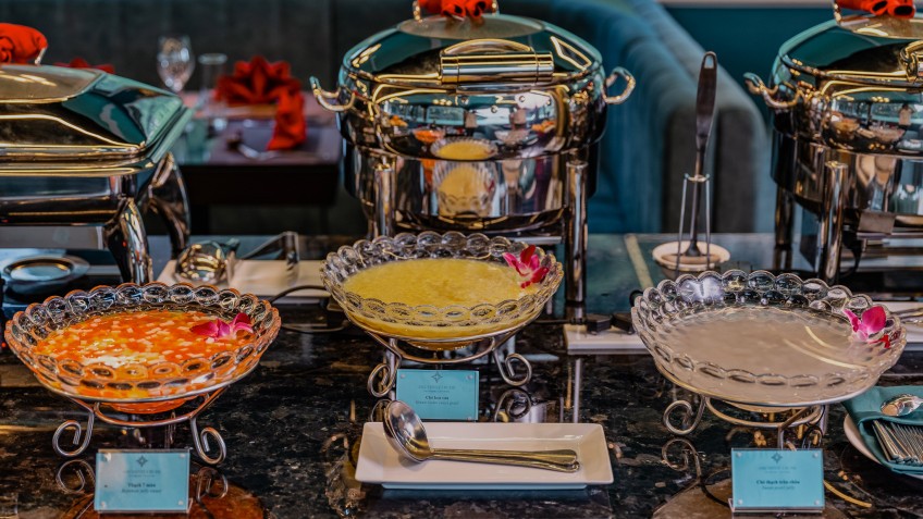 Amethyst Day Cruise: Colorful sweet soup