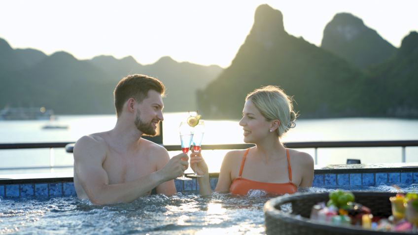 Paradise Grand Cruise: Taste The Moments With Your Partner