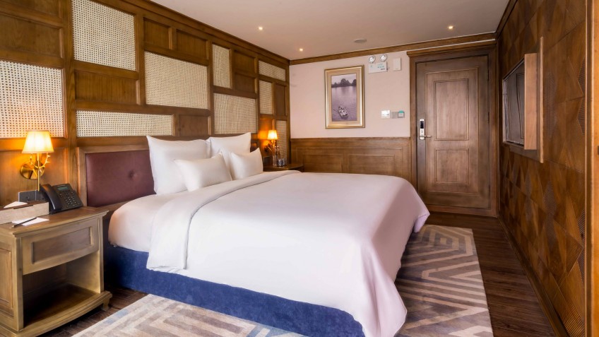 Ambassador Day Cruise: Ambassador Deluxe Cabin