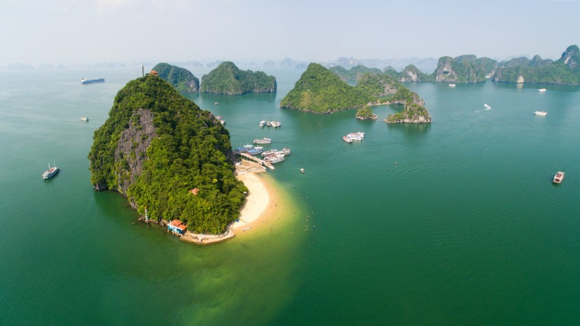 Ambassador Day Cruise: Discover the peaceful Titov Island