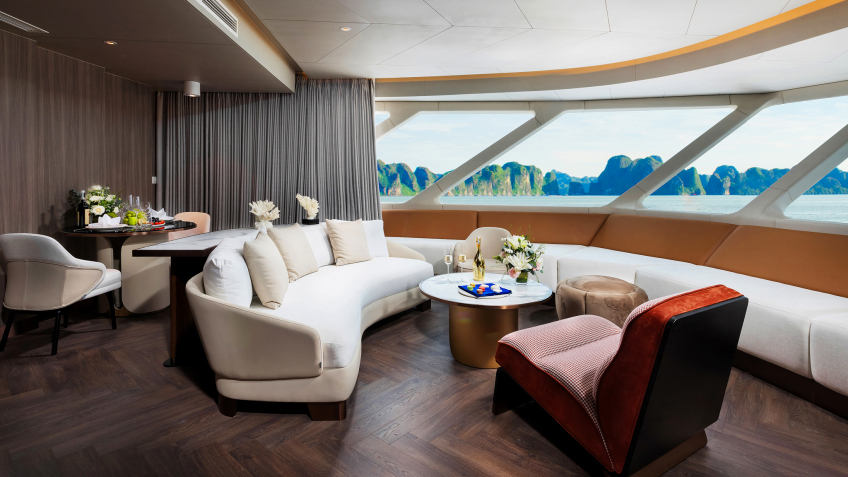 Grand Pioneers (Essence Grand) Cruise: A wonderful view from the living area