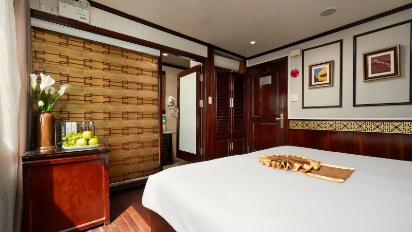 Swan Cruises: Classic Design