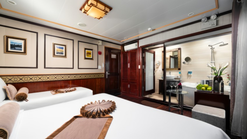 Swan Cruises: Suite Cabin