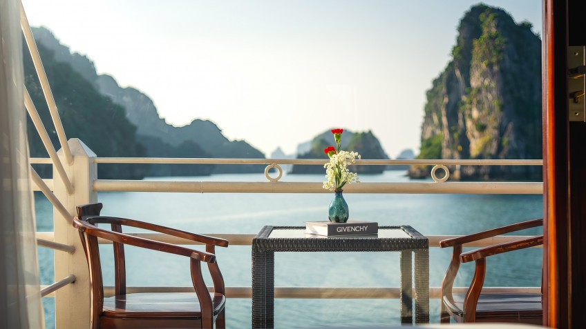 Swan Cruises: Witness stunning Bai Tu Long