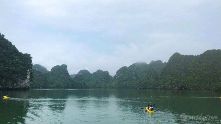 Heritage Cruise Binh Chuan: Kayaking in Tra Bau Area
