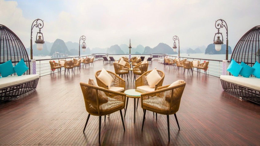 Ambassador Cruise: Breathe in the fresh air