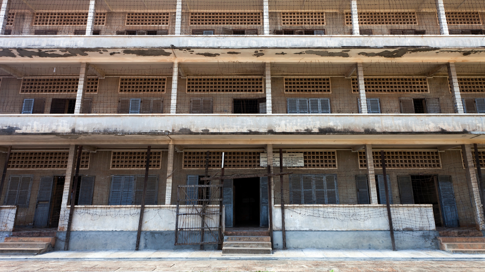 Visit Toul Sleng Genocide Museum