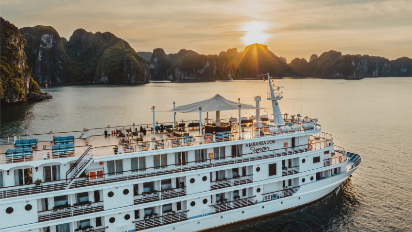 Ambassador Signature Cruise: The Lan Ha Cruise in a closer view