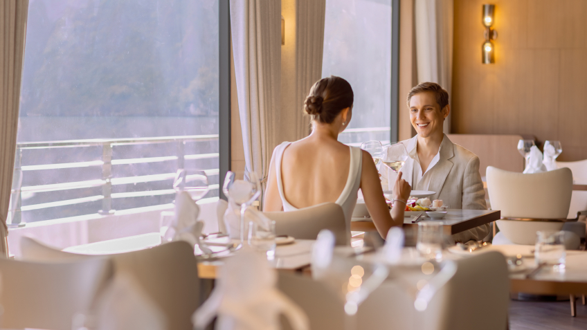 Grand Pioneers (Essence Grand) Cruise: Relaxing Ambiance for Couples