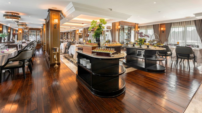 Ambassador Signature Cruise: The combination of modern and luxury