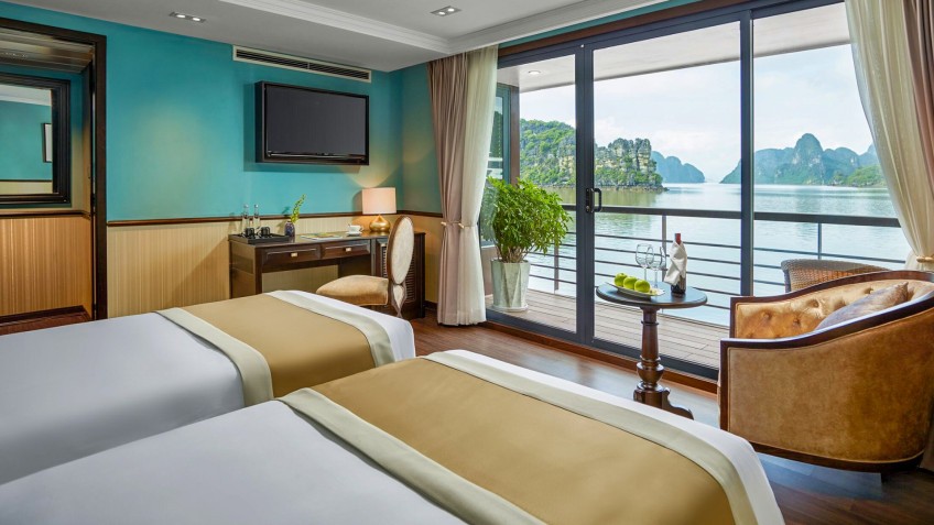 Capella Cruise: Grand view from Harmony Suite