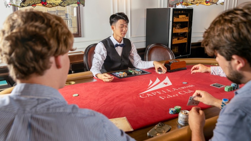 Capella Cruise: Have fun with your mates