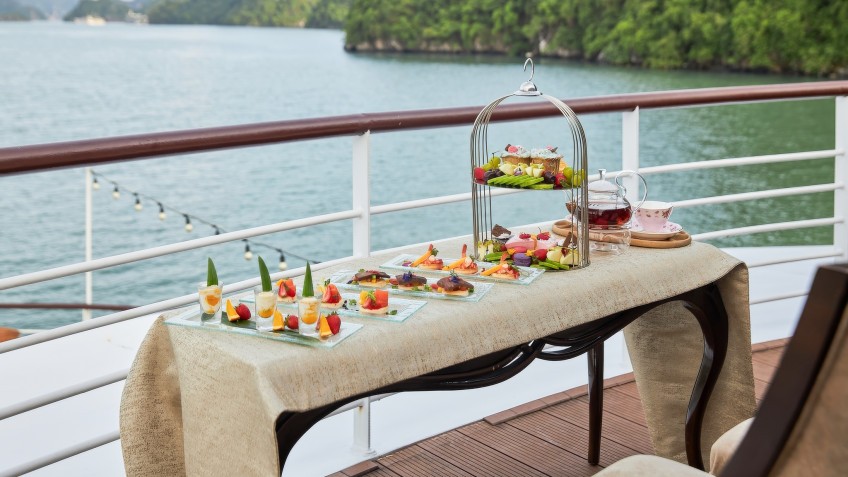 Capella Cruise: Afternoon tea with canape