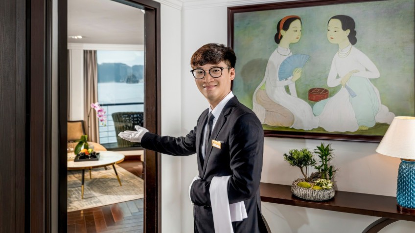 Capella Cruise: Welcoming butler