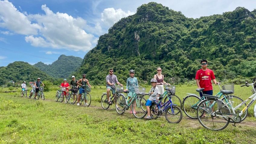 Capella Cruise: Biking in Viet Hai Village