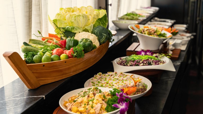 Ambassador Cruise: Buffet with Various Delicious Dishes