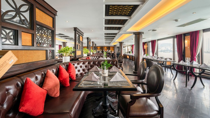 Ambassador Cruise: Sophisticated and luxurious Design