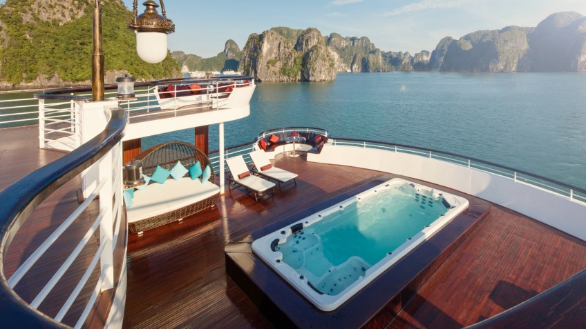 Ambassador Cruise: Enjoy the Stunning view