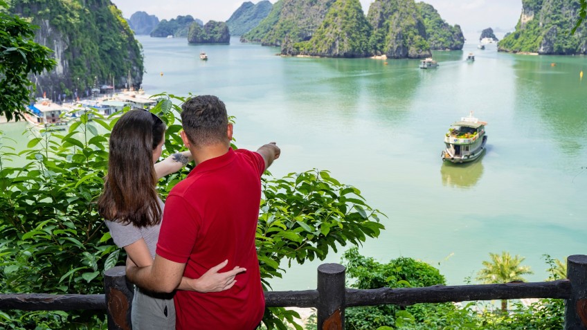 Hera Grand Luxury Cruise: Hike to the top for panoramic view