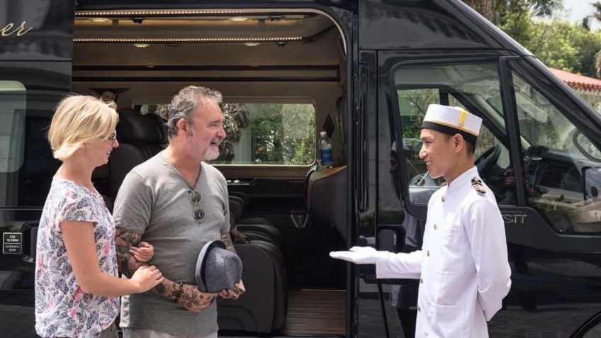 Jade Sails: Pleasant services