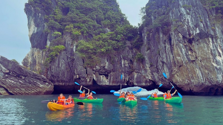 Orchid Classic Cruise: Dark And Bright Cave