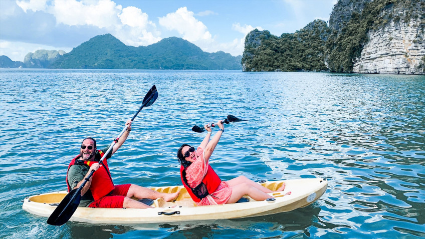 Capella Cruise: Funny and challenge kayaking in Lan Ha