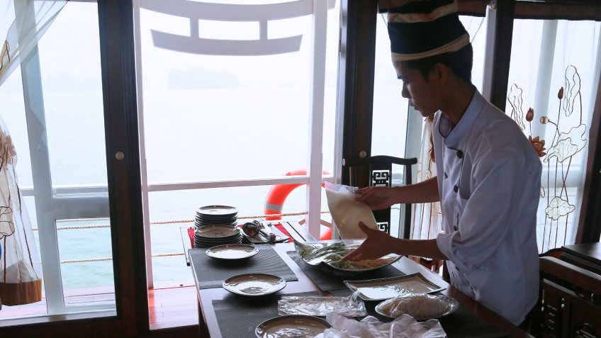 Renea Cruise: Join cooking class with Vietnamese chef