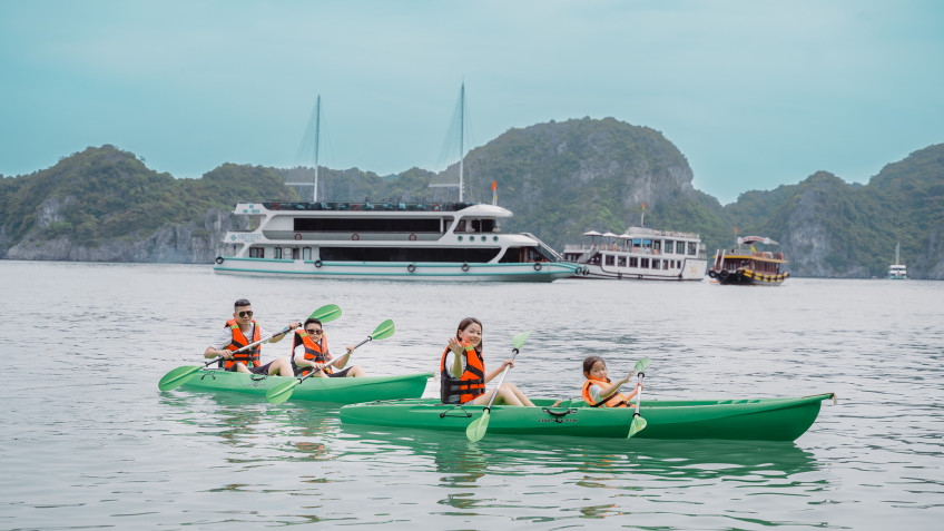 Amethyst Day Cruise: Discover Halong Bay attractions on kayak