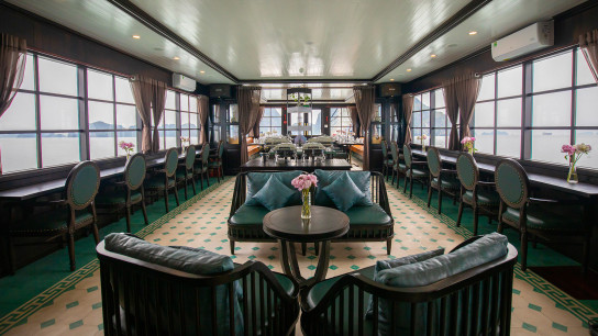 La Muse Day Cruise: View of the romantic bay through the prisms