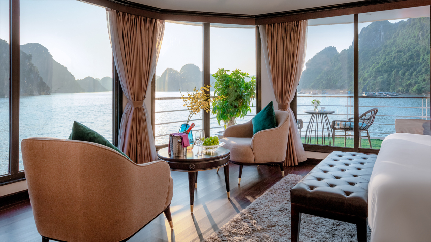 Mon Cheri Cruise: Unobstructed View of Lan Ha Bay