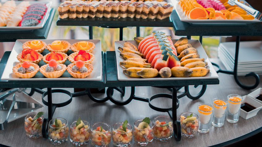 Orchid Classic Cruise: Varied tropical fruits and desert