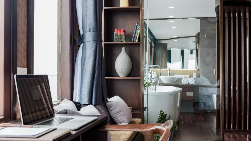 Orchid Classic Cruise: Elegant working corner