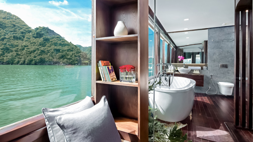 Orchid Classic Cruise: Sunlit Lan Ha Bay room corner