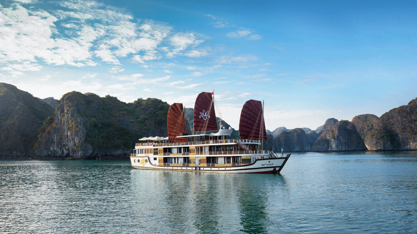 Orchid Classic Cruise: Orchid Classic Cruise Halong Bay