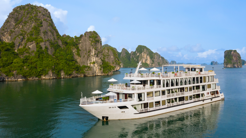 Hermes Cruise: Hermes Cruise Halong Bay