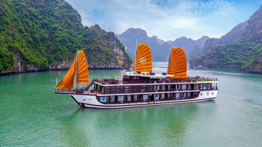 Peony Cruise: Peony Cruise Halong Bay