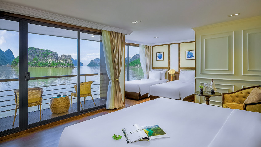 Capella Cruise: Glance lovely tiny islets on Lan Ha Bay